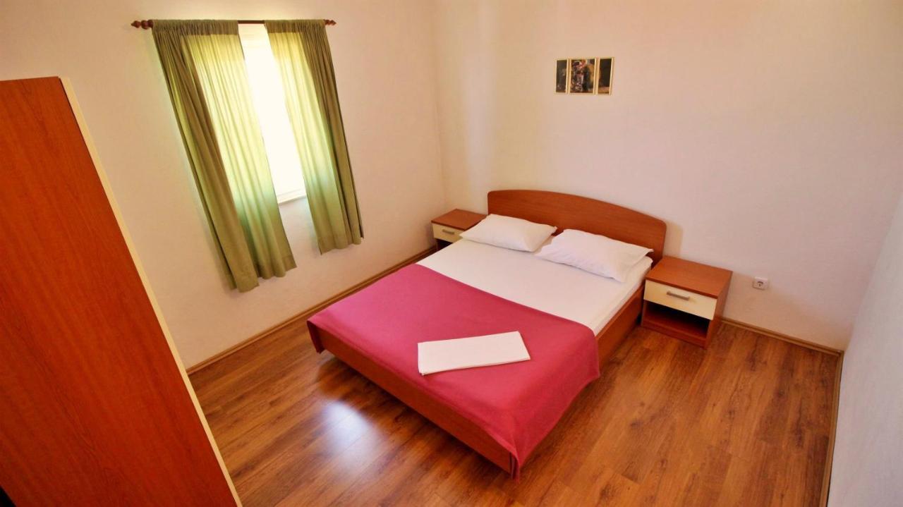 Apartments Marko Nemira Omiš Buitenkant foto