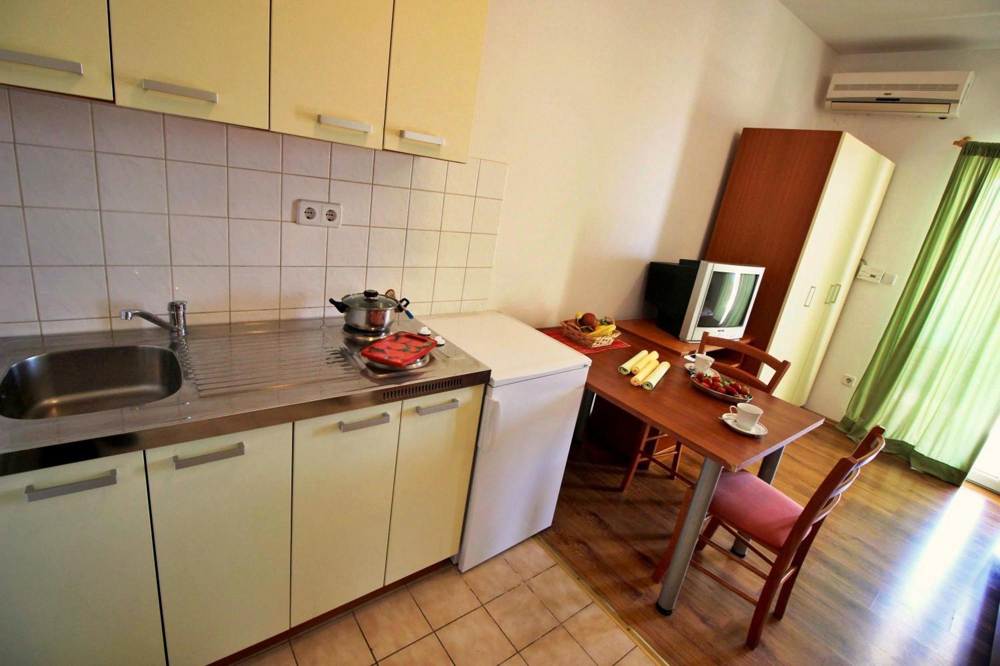 Apartments Marko Nemira Omiš Kamer foto